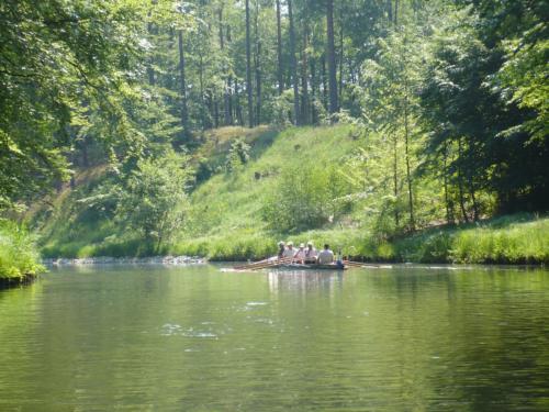 Naturerlebnis pur: Die Herren des Germania Ruderverein zog es in diesem Sommer in die Uckerm�rkische Seenlandschaft. 
